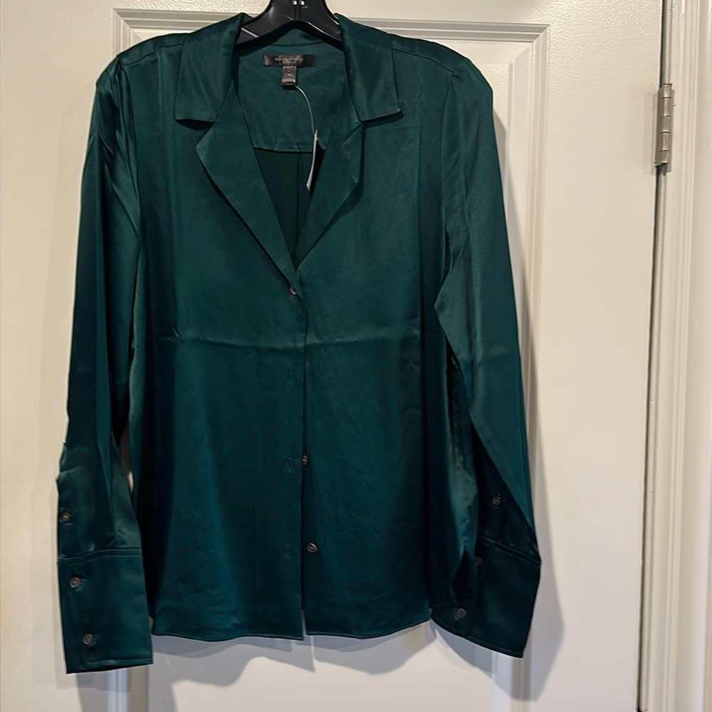 Banana Republic NWT hunter green silk button down shirt M Tall